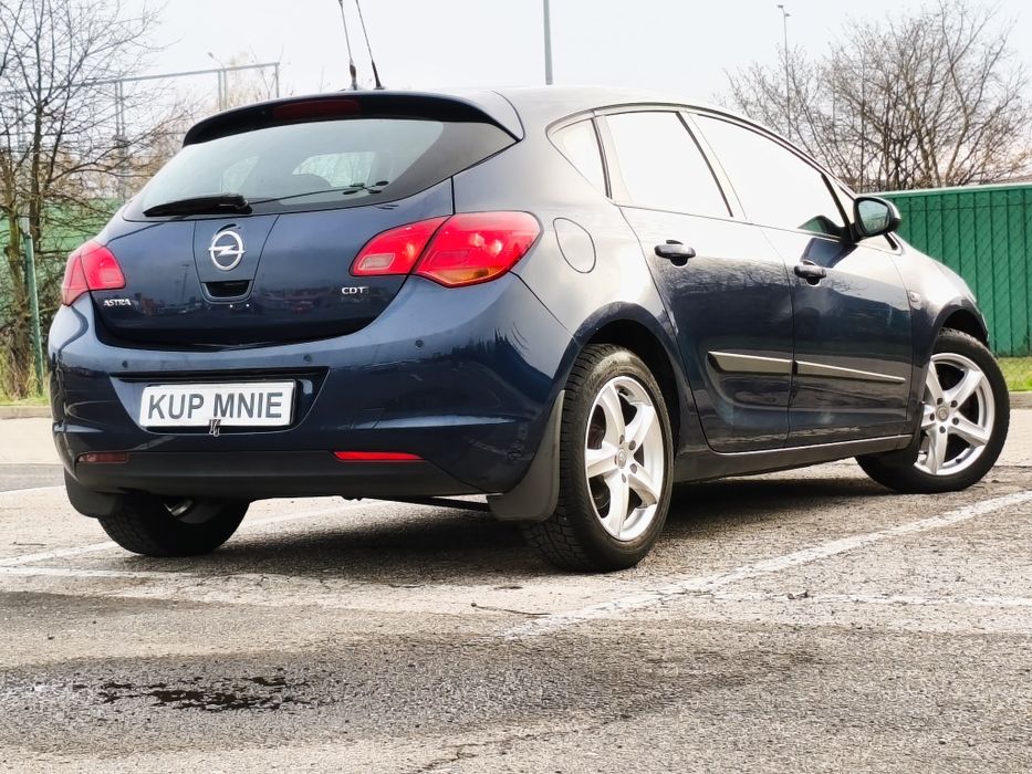Opel astra 1.7D // 2011 // Super Stan // Klima // Raty // Zamiana //