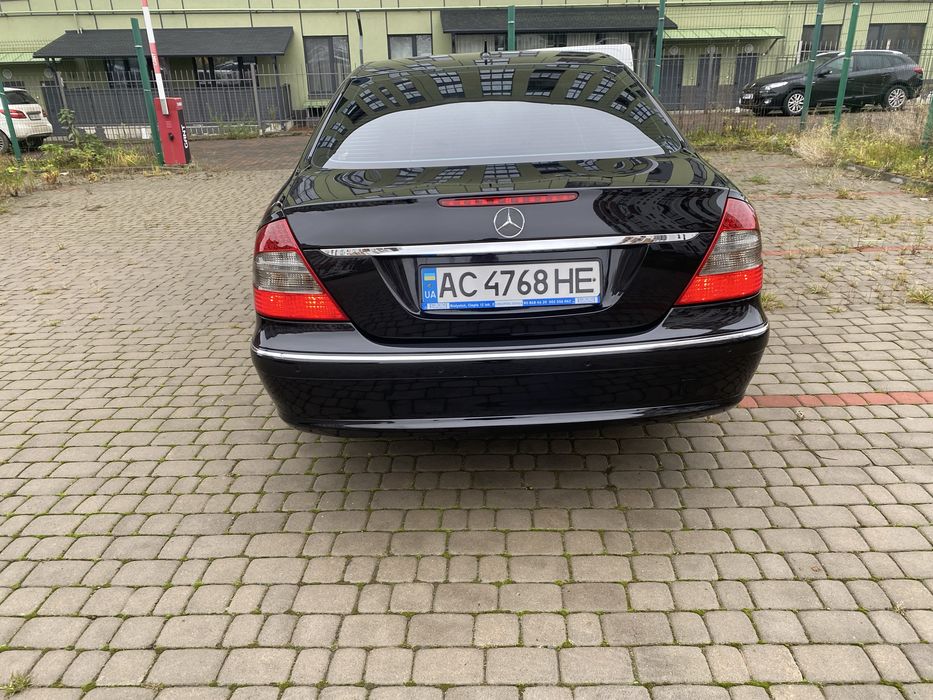 Продам Мерседес 211