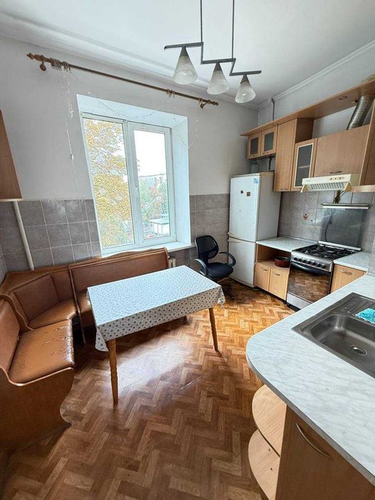 Оренда 2х кімн квартира Соборна, Центр, ЦУМ