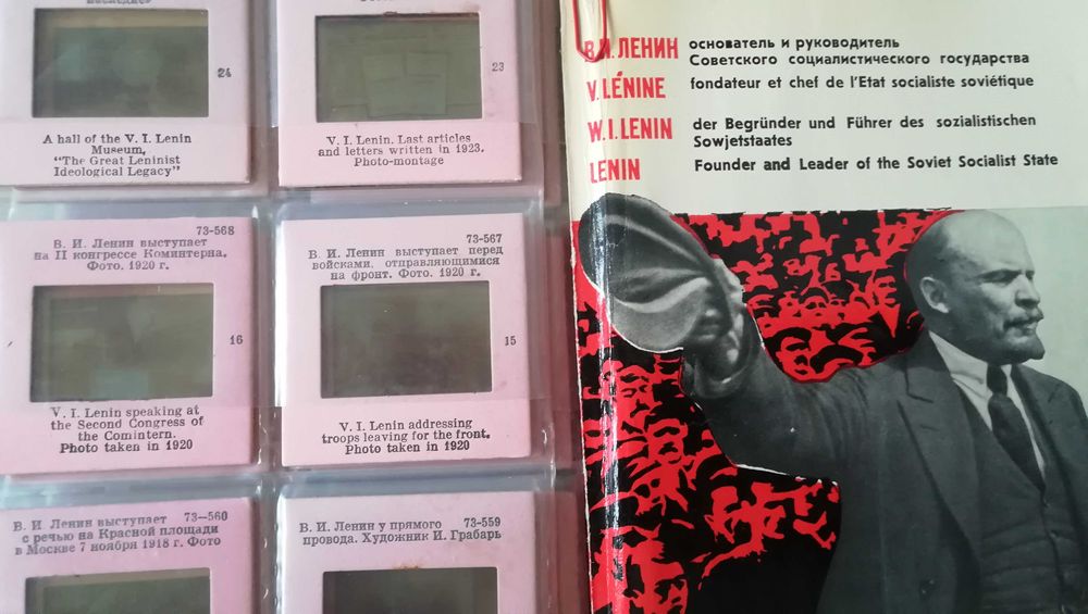 Colecção Slides mais livros sobre Lenine