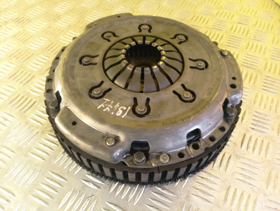 Зчеплення Трафик 1.9 Renault Trafic 2 Opel Vivaro Виваро кошик диск Т2