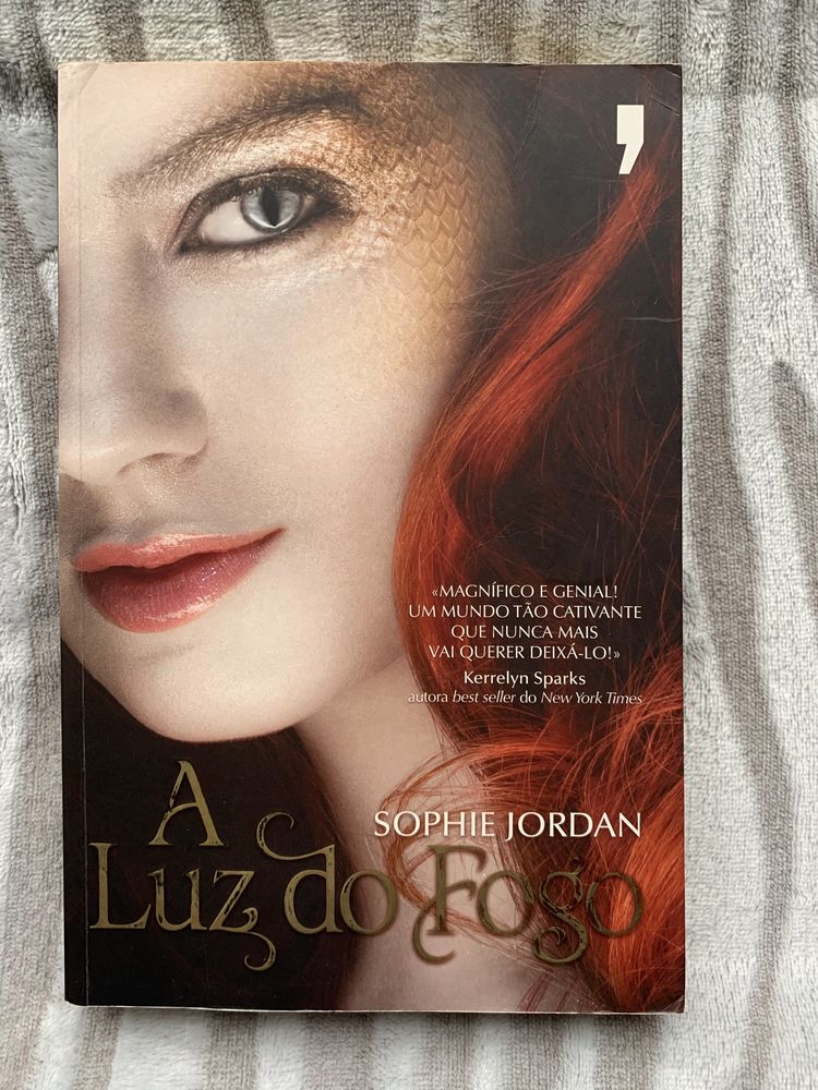 A Luz do Fogo (livro) - Portes incluídos