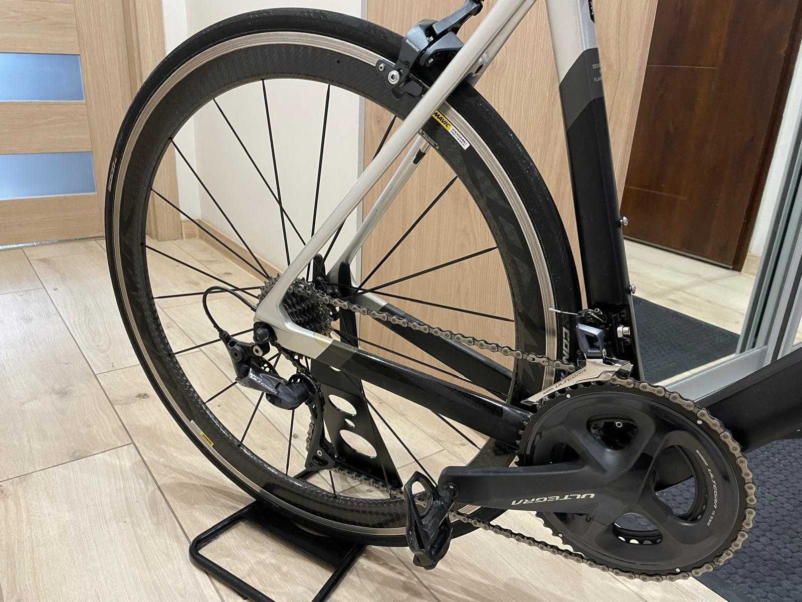 Rower szosowy VanRysel ULTRA RCR