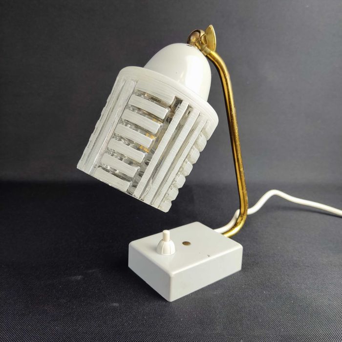 Lampka nocna metalowa z kloszem szklanym - lata 60 - stan bardzo dobry