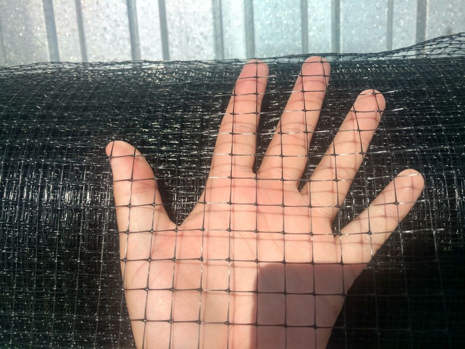 Ziemia humus przesiewany nasiona trawy siatka na krety kora sosnowa