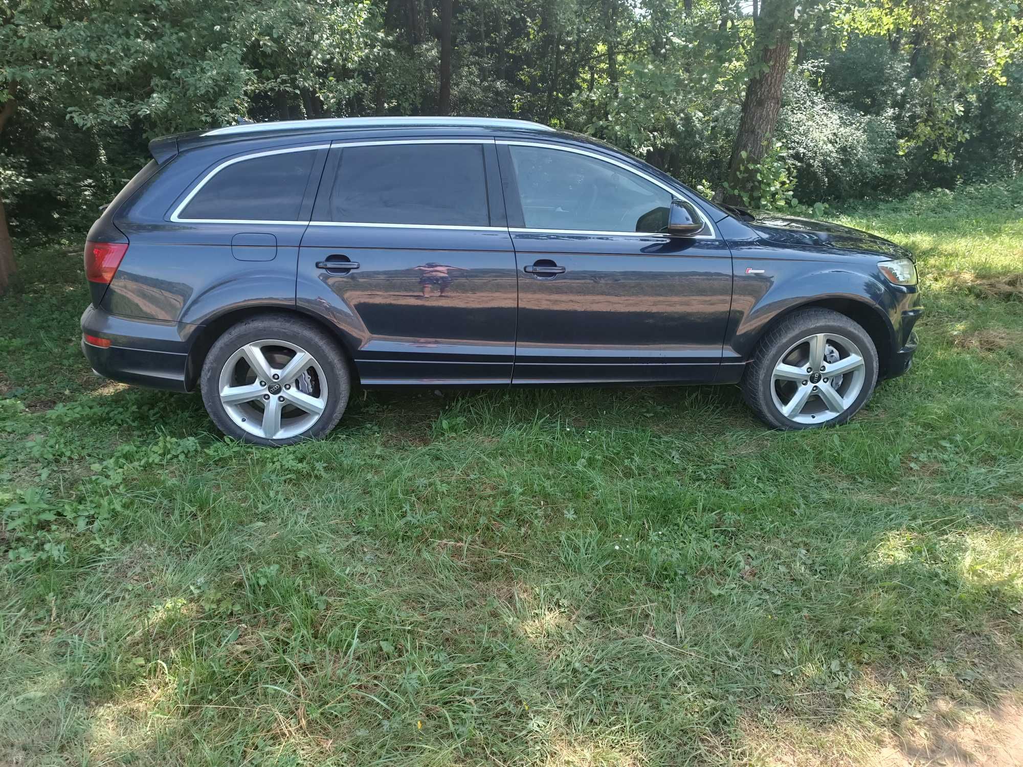 Aydi q7 3.0 бензин. qvatro
