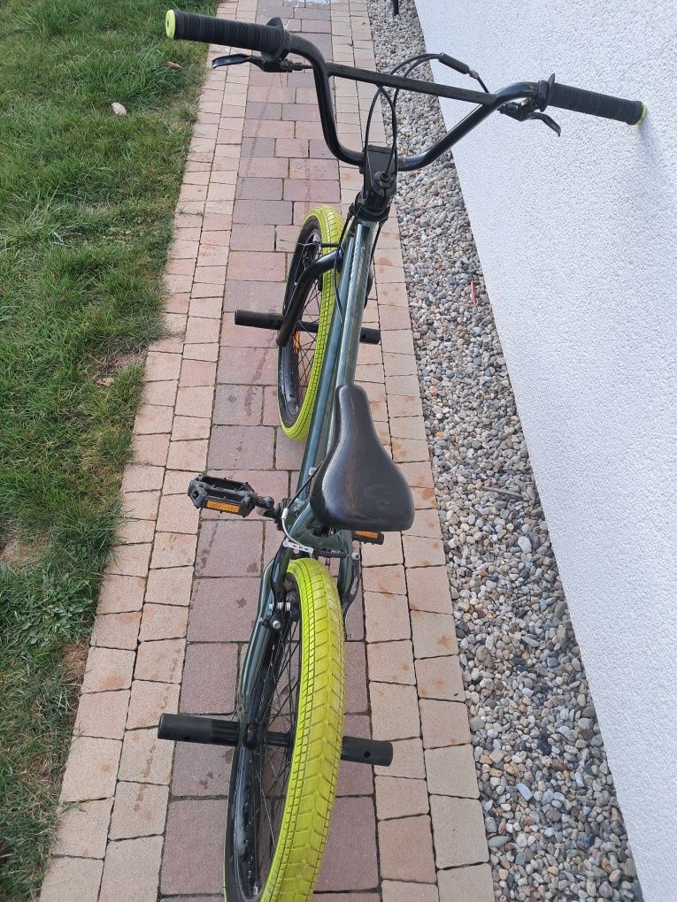 Rower BMX  Bitwin 20"