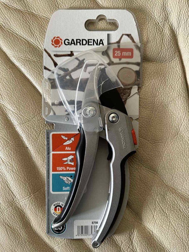 Секатор Gardena SmartCut с храповым механизмом 8798