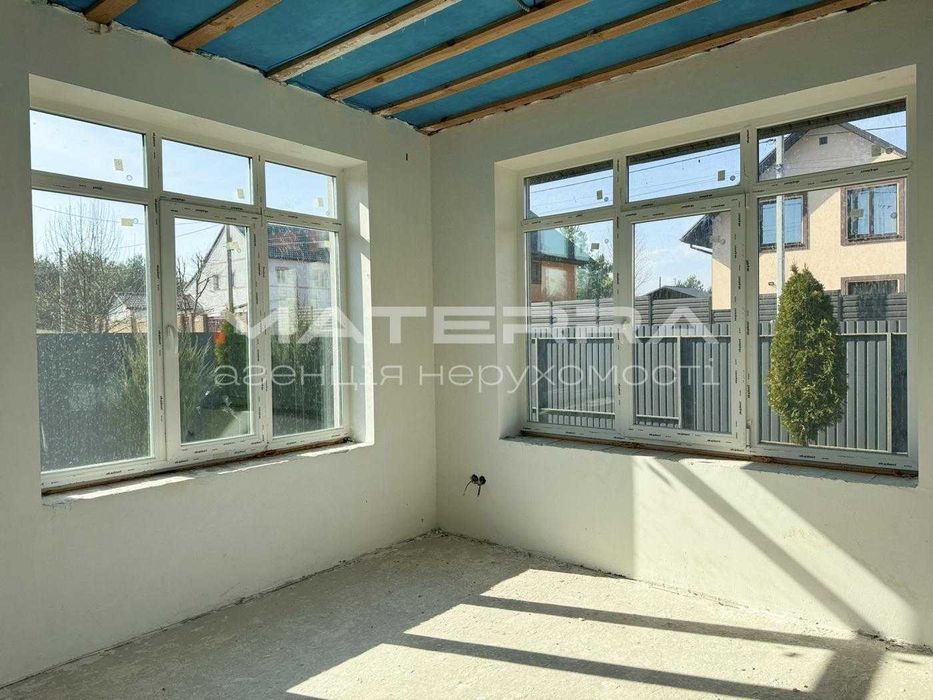 Продаж будинку в Тарасівка Київська обл. в оточенні лісу