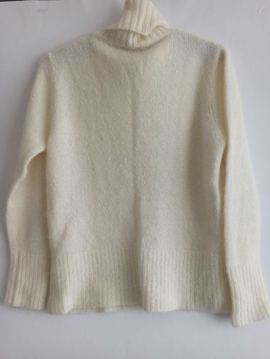 Sweter z golfem wełna