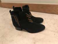 Botas pretas marca Hoss Intropia n 39