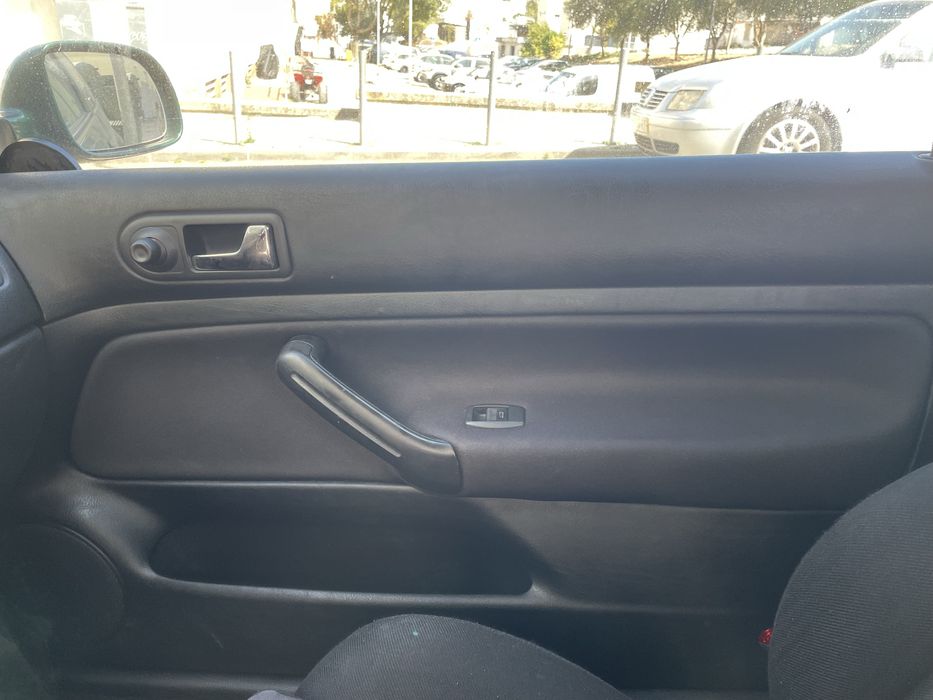Golf 4 1.6SR gasolina