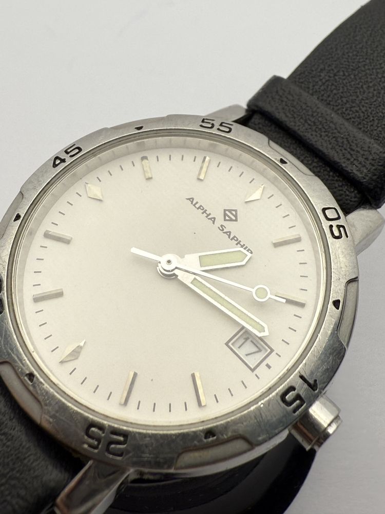 Zegarek Alpha Saphir