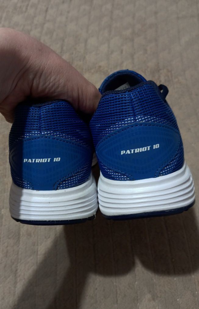 Кросівки Asics  Patriot 10