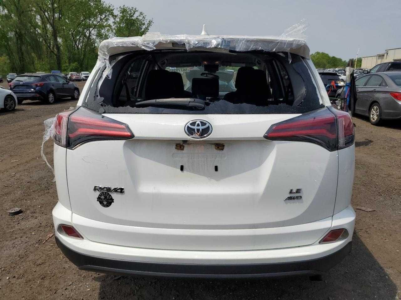 Toyota Rav4 LE 2018