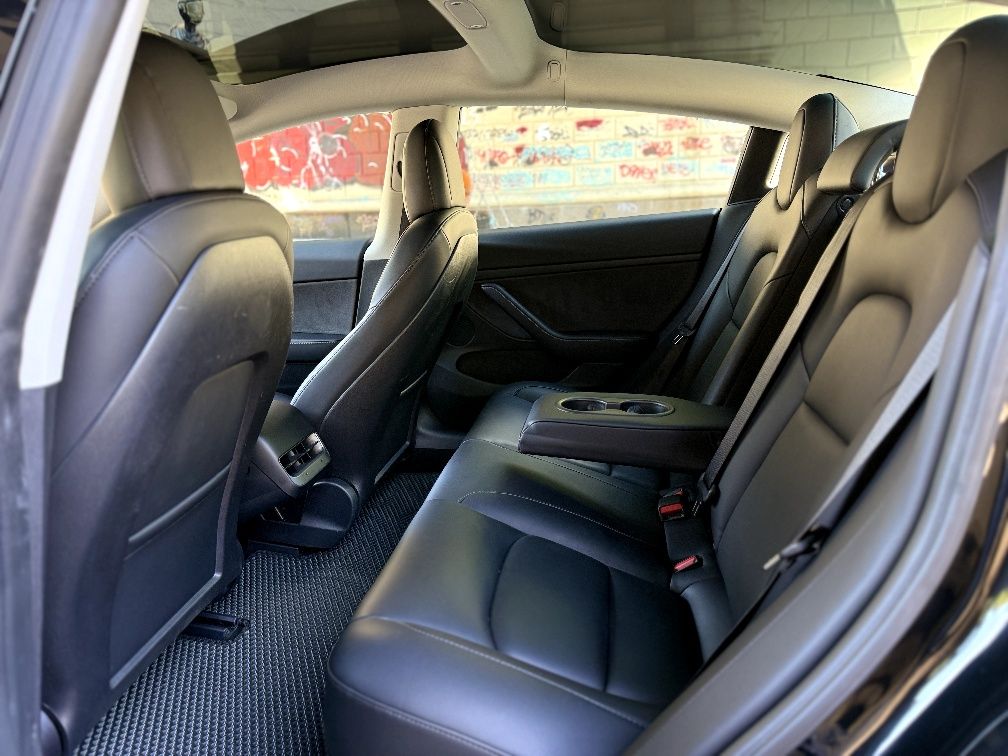 TESLA Model 3 2022 рестайлінг!!!