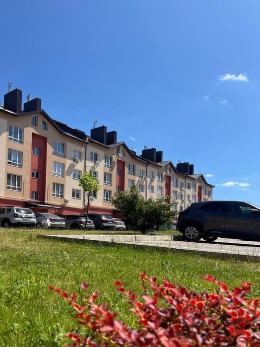 Продаж великої 3к квартири для сім'ї, з гаражем