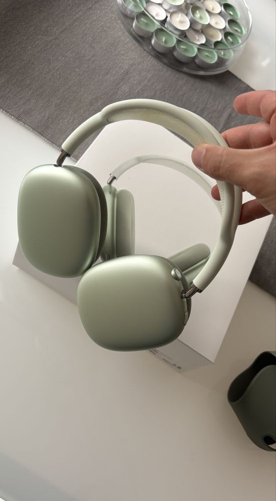 AirPods Max Green