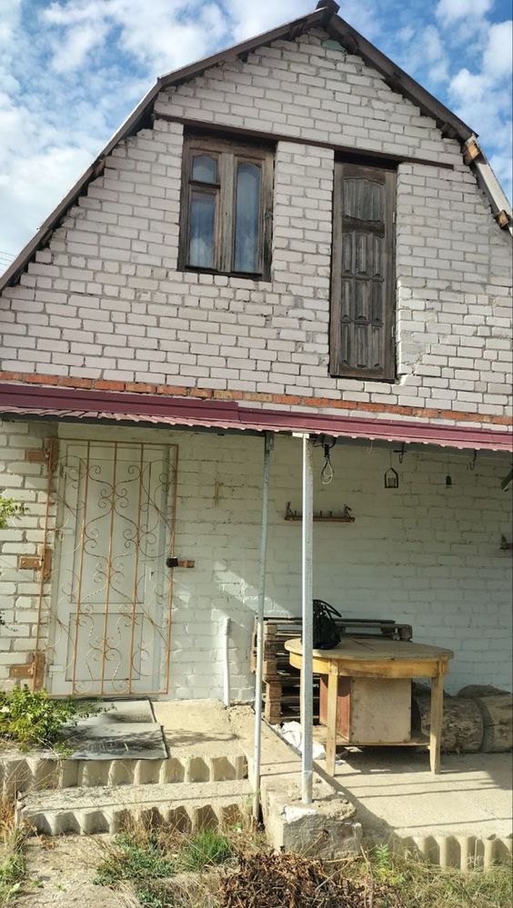 Термінова продається дача (торг можливий)
