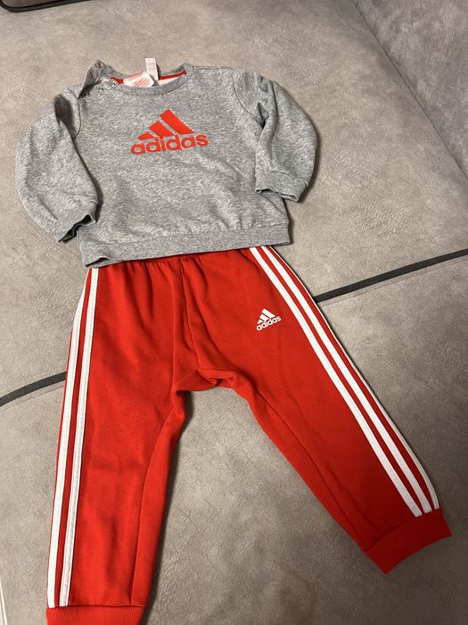 Костюм adidas  унісекс