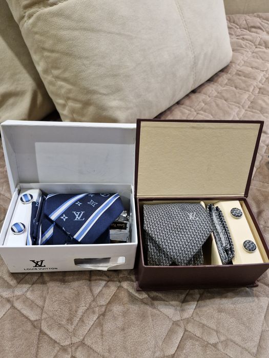 Галстук Louis Vuitton