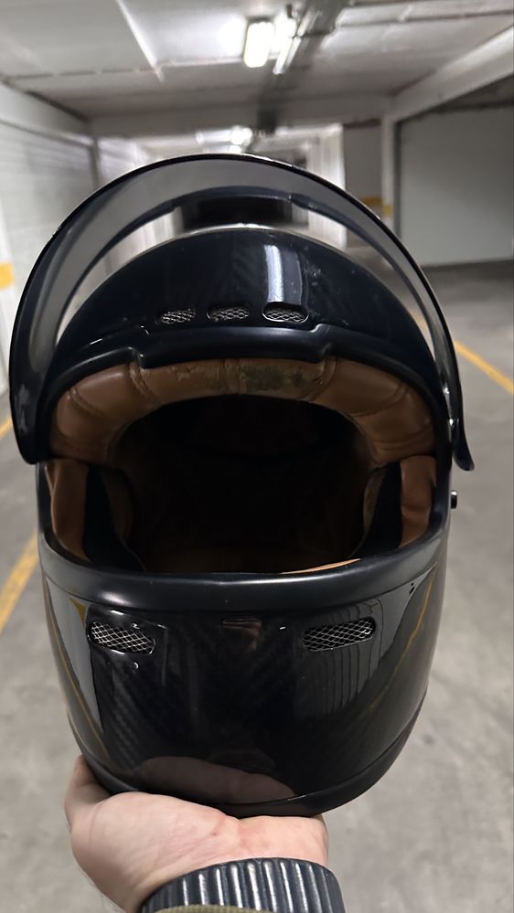 Capecete integral carbono