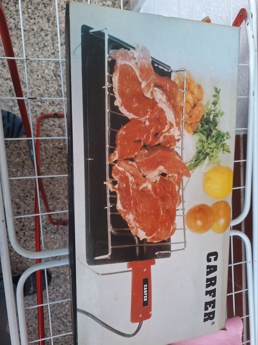 Grelhador Carfer com 1800w NOVO*