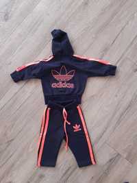 Dres komplet adidas rozmiar 68/74 NOWY