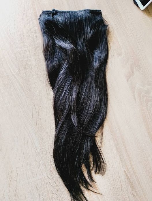 Włosy , doczepy koloru ciemny brąz