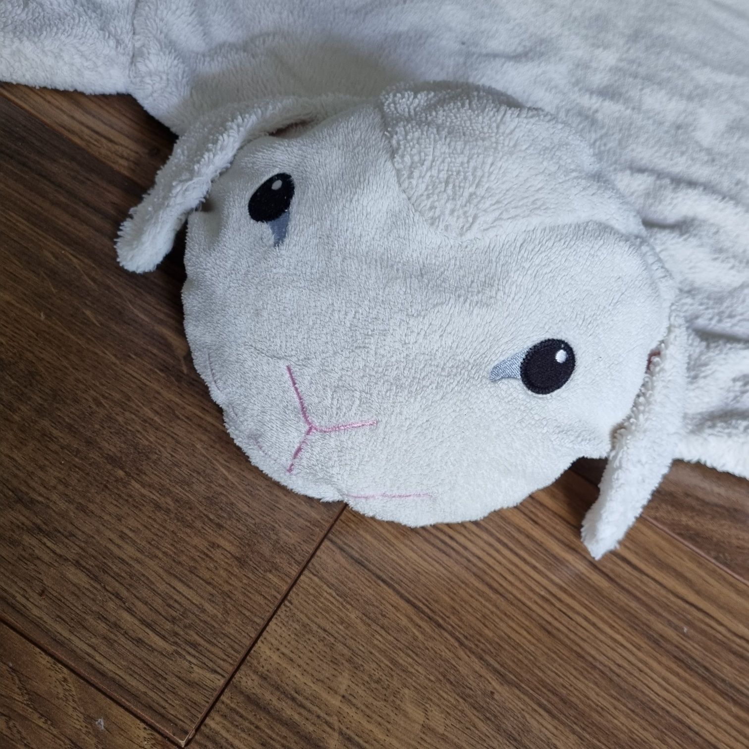 Mata - dywanik dla dziecka owca ikea