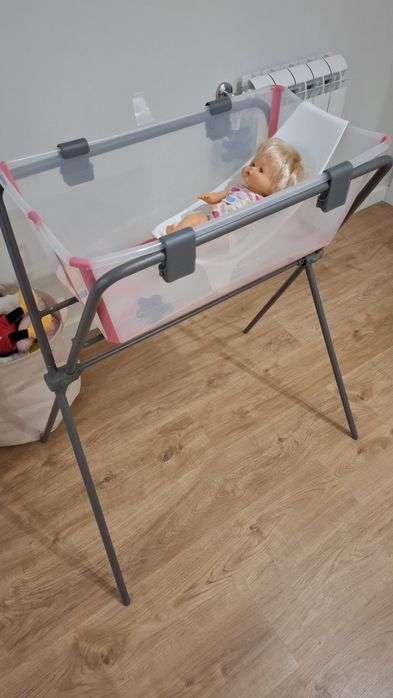 Banheira Stokke Flexi Bath com suporte