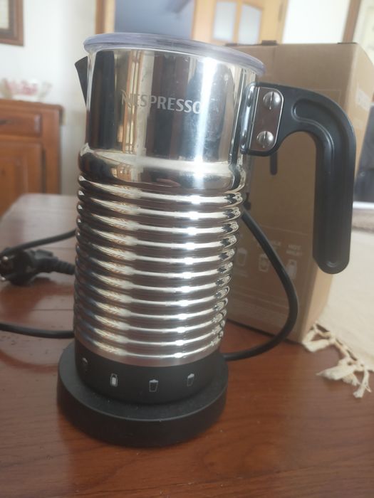 Aeroccino 4, novo em caixa