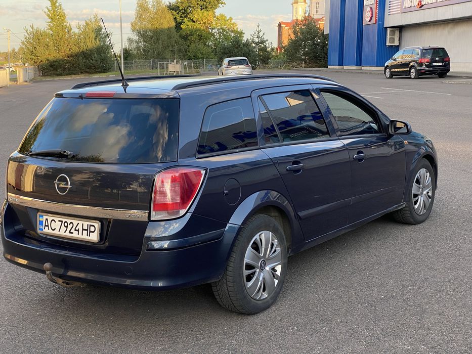 Opel Astra H 1.9 дизель 2006