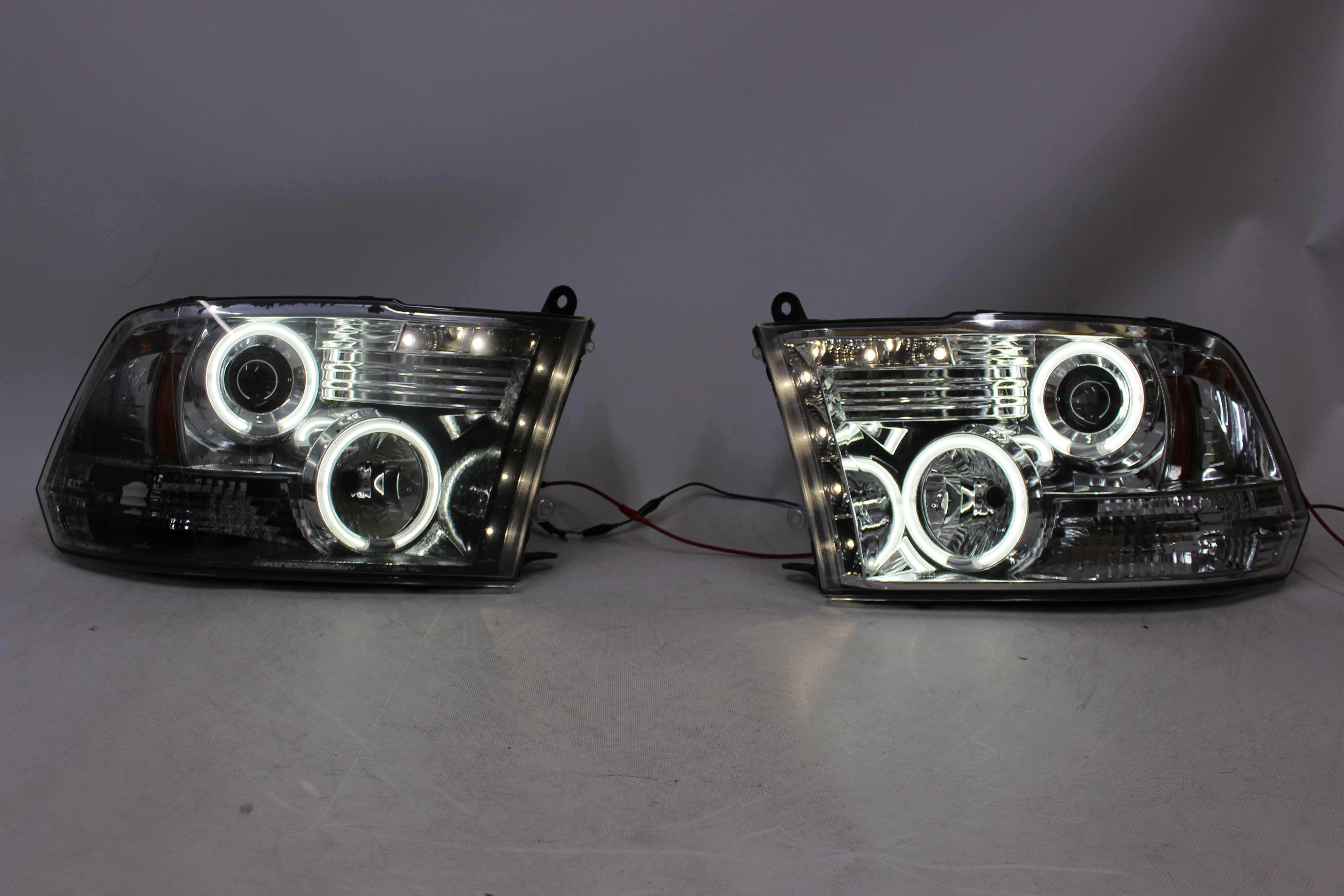 Lampy reflektory przednie przód DODGE RAM 09-18 RINGI LED TUNING CHROM