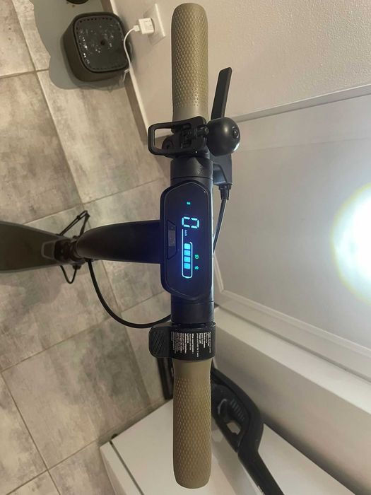 VENDO: 2 Trotinetes Elétricas Ninebot (E2 e E2 Pro) - Ótimo Estado!
