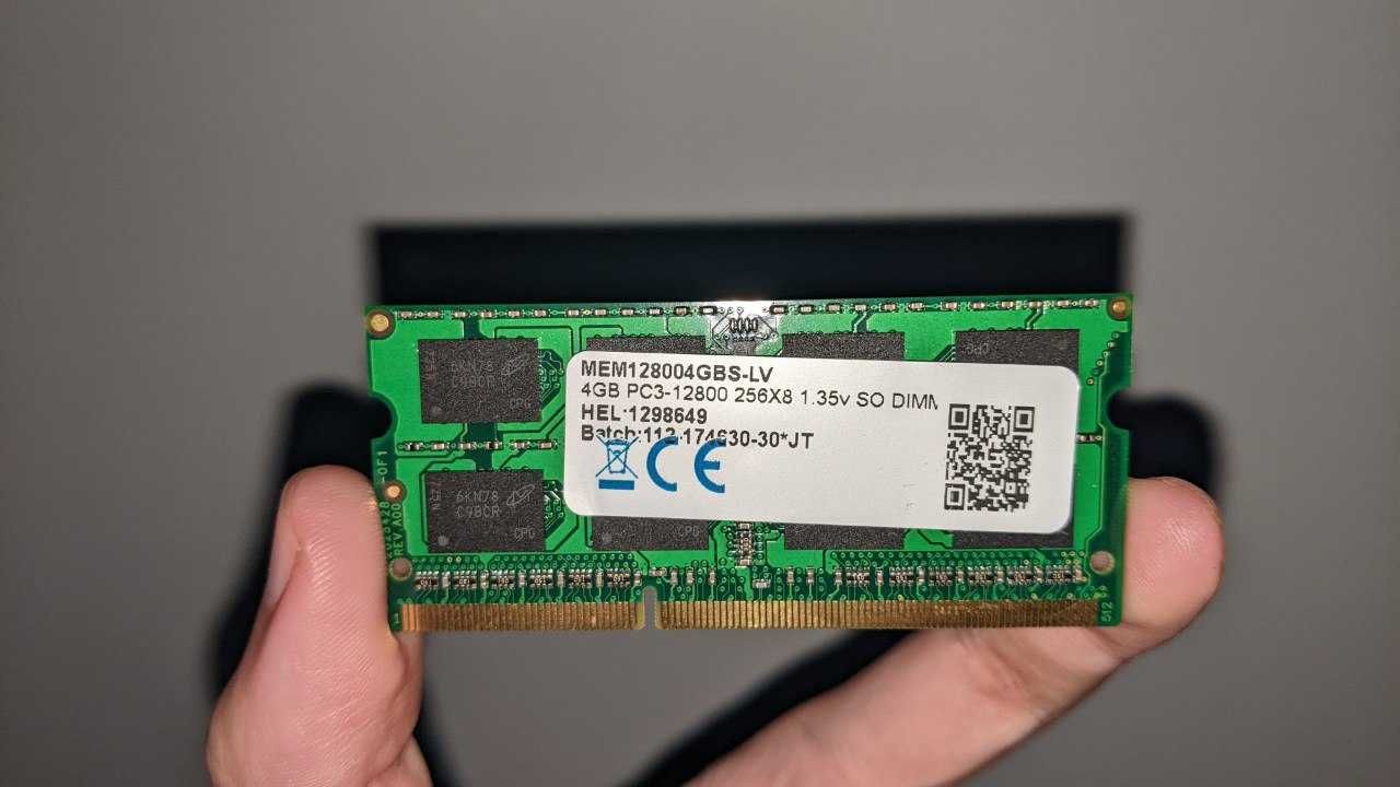 Memória RAM 4GB 1600MHz