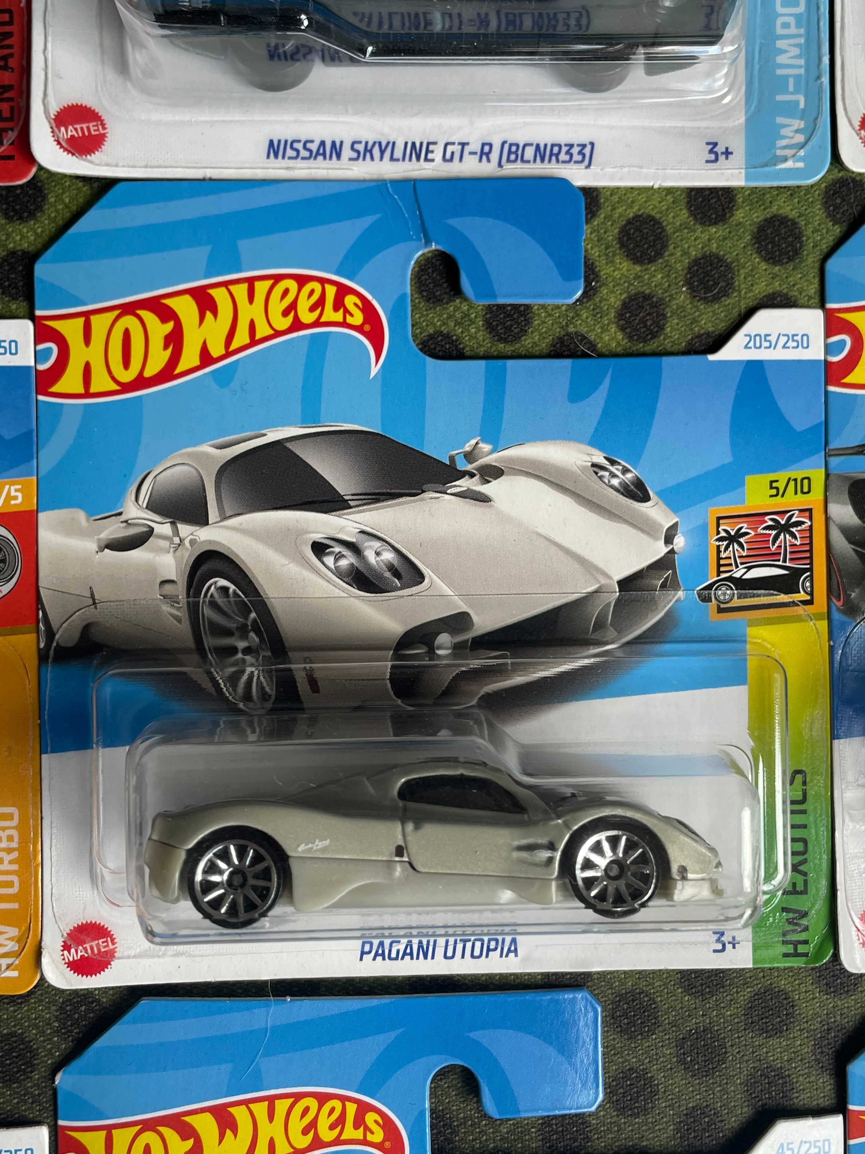 Машинки Hot Wheels Базові