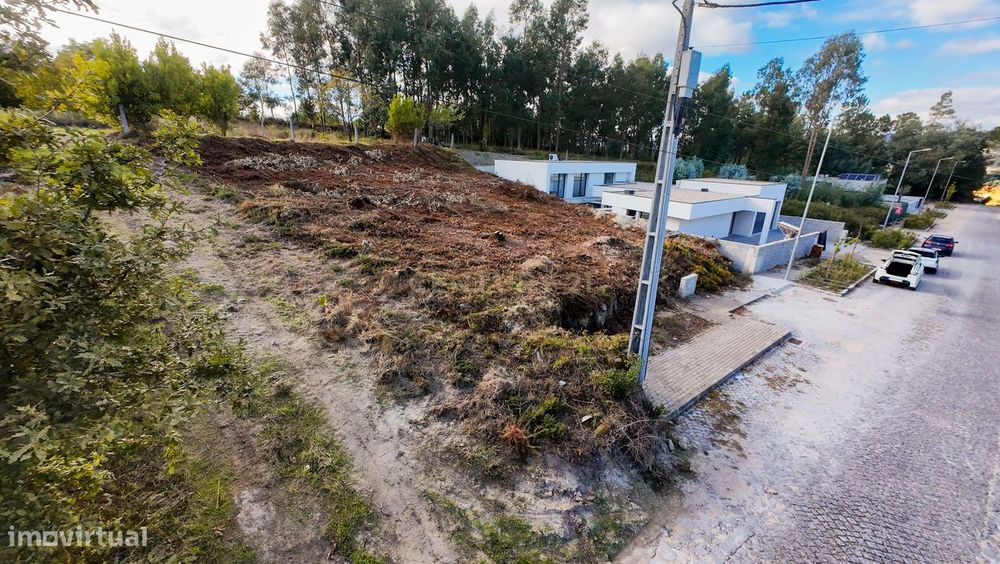 Terreno para venda em Navarra, Braga