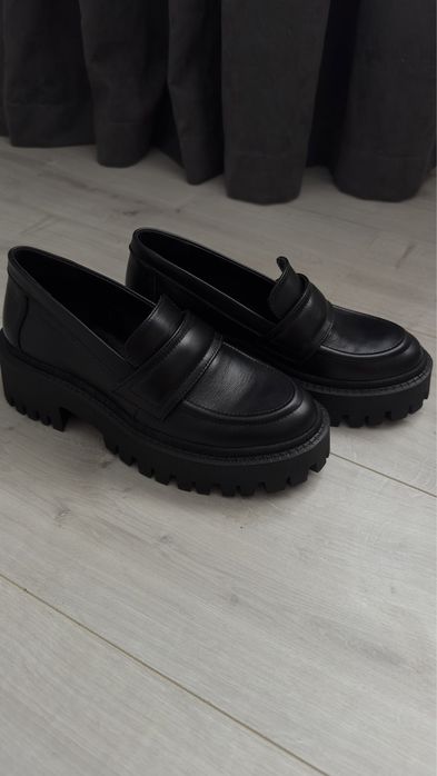 Шкіряні лофери