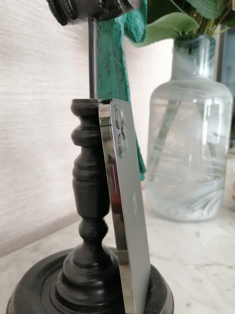 Iphone 12 Pro 128G com 76% de Bateria