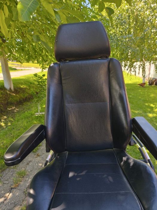 Електроскутер 2015 року