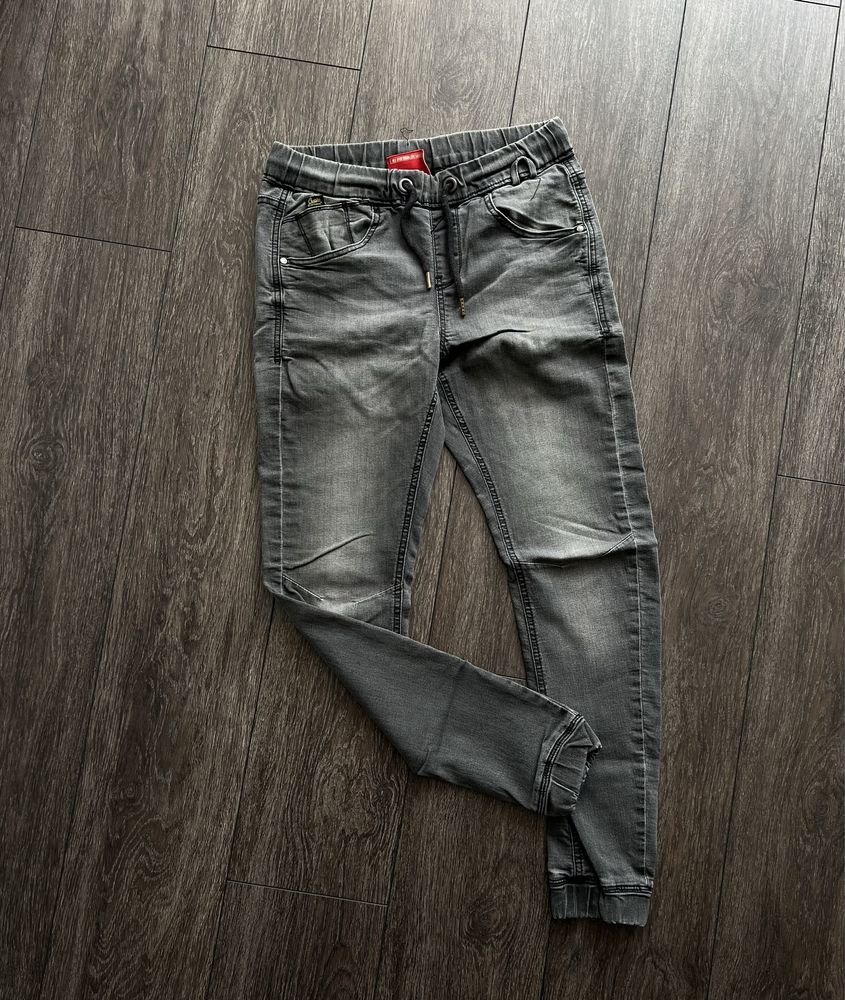 Чоловічі джинси 28 розмір