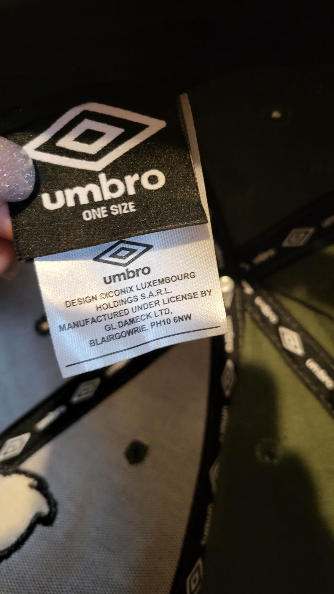 Umbro кепка сток