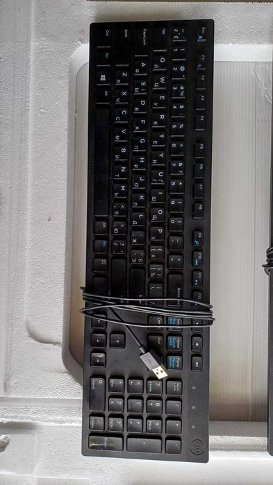 Клавіатура Dell повністю робочі