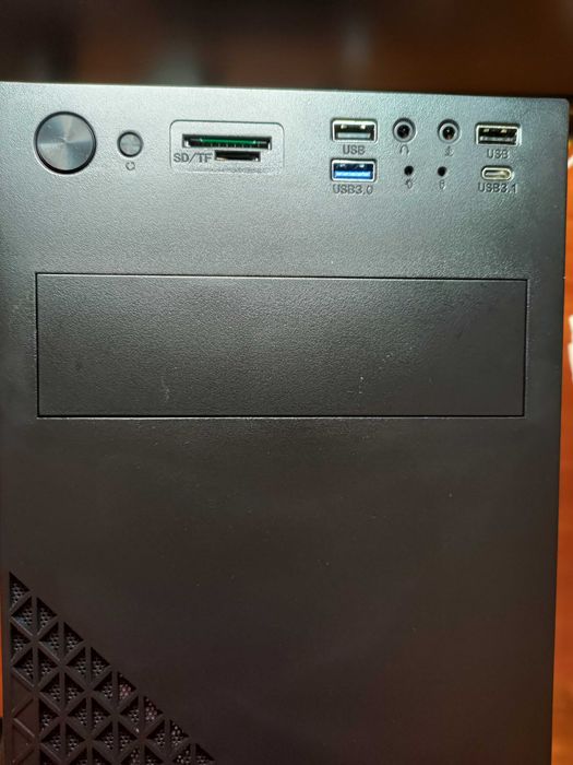 komputer stacjonarny  i5 4440  GTX650, SSD 1TB, WIN 10 stan idealny