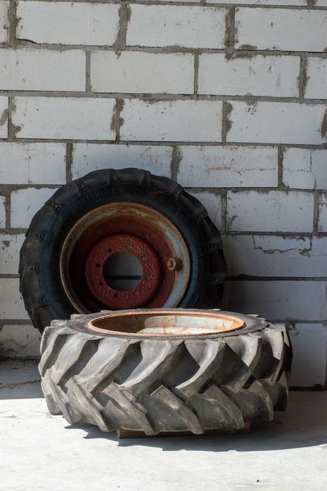 2 Kola z  Oponami do traktora ciagnika maszyna przyczepa  400/600/26.5