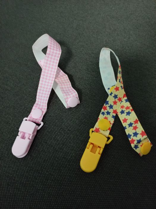 Тримач для пустушки/гризунка/ніблеру/брязкальця з кліпсою Різнок