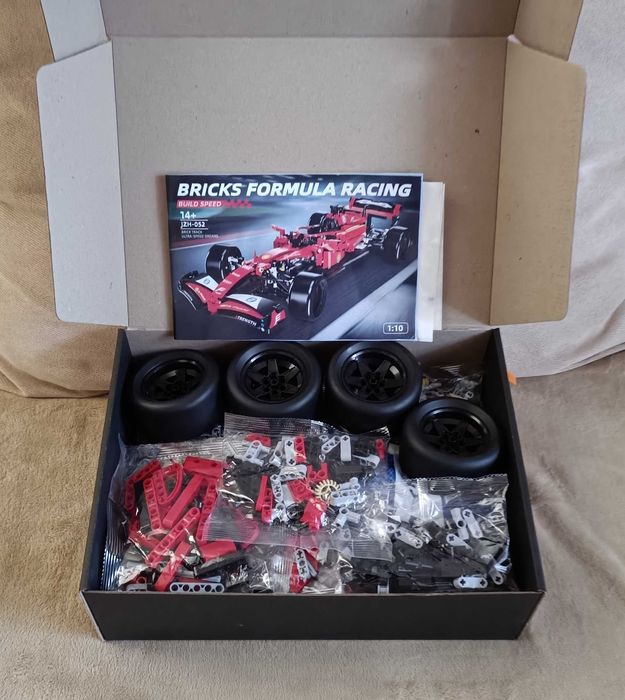 ‼️Конструктор Technic Ferrari SF-24 F1 Car (JZH-052) (1070 деталей)