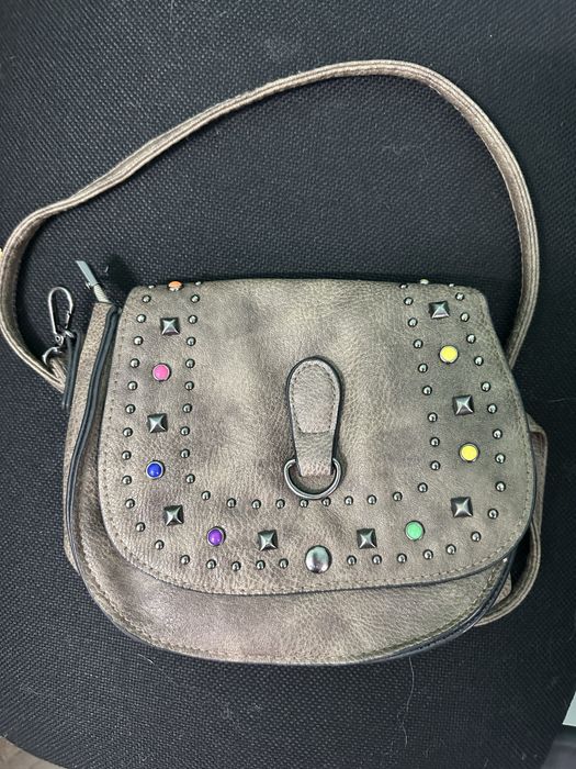 Клач, косметички, сумочки різні