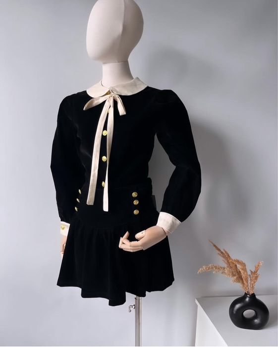 Оксамитовий костюм